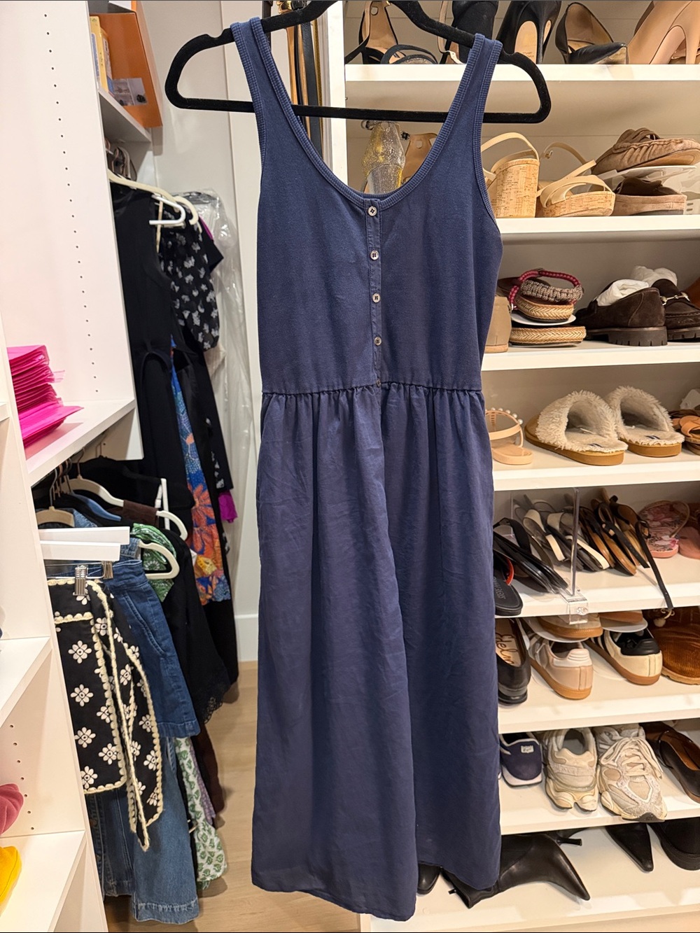XiRENA Navy Sleeveless Button-Front Maxi Dress